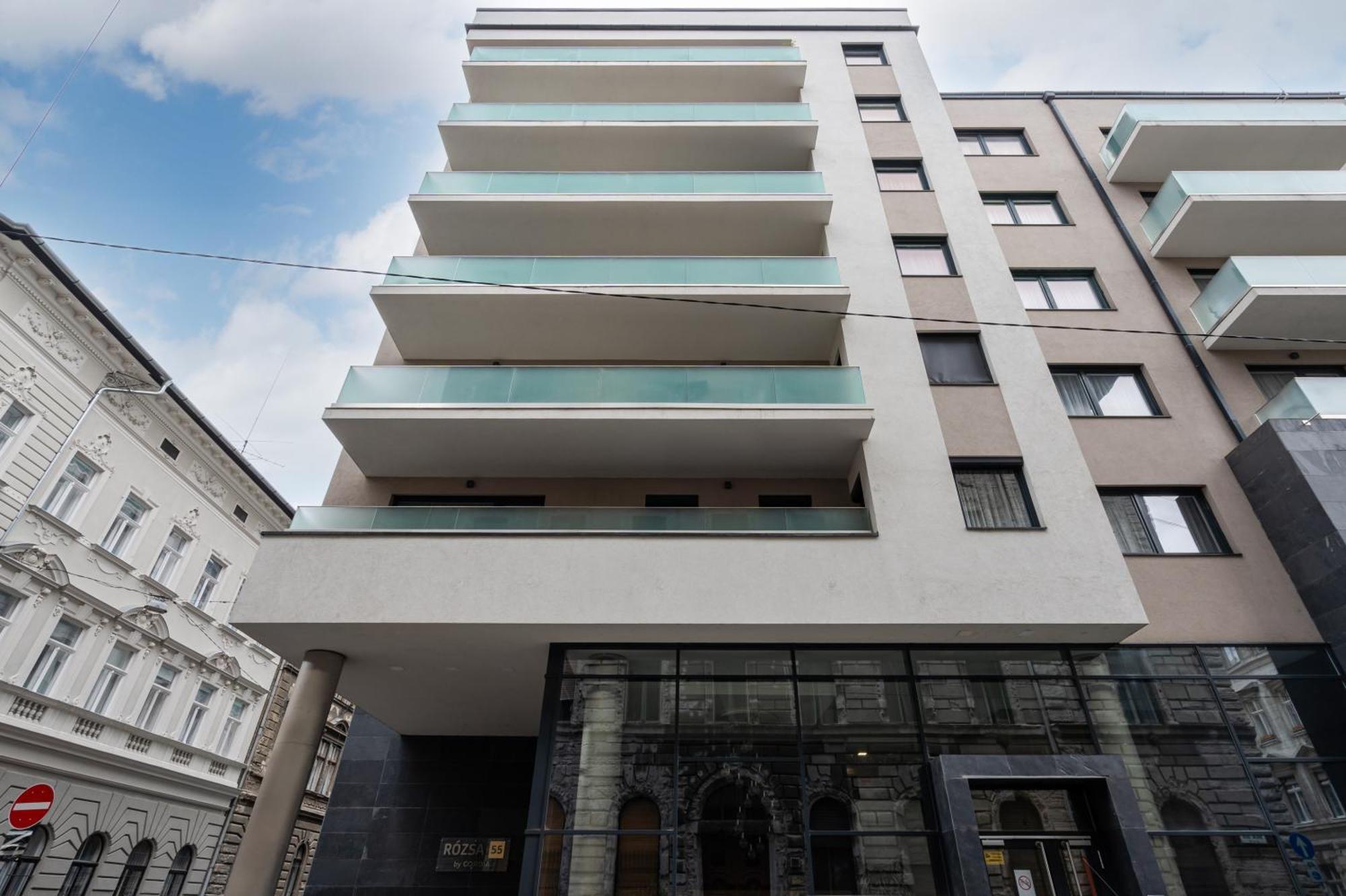 Blooming Budapest Apartment With Free Underground Parking Екстер'єр фото