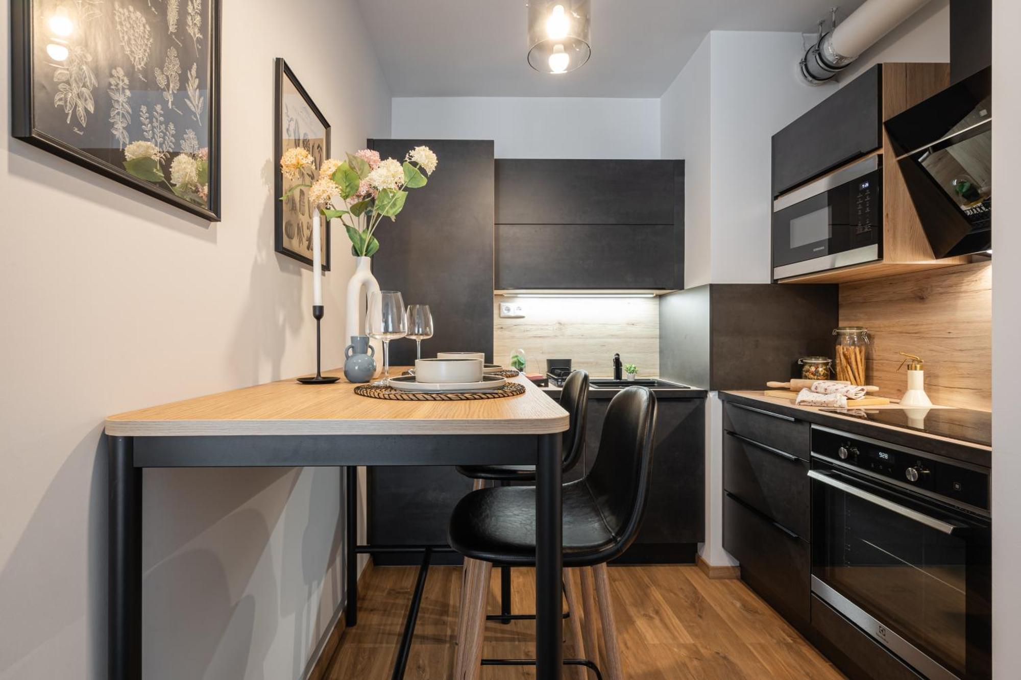 Blooming Budapest Apartment With Free Underground Parking Екстер'єр фото